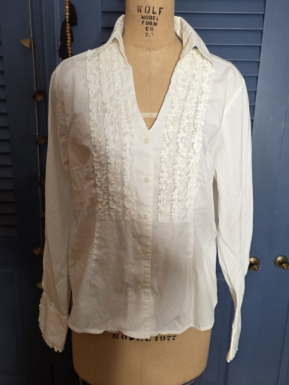 Gloria Vanderbilt White Ruffle Front Tuxedo Blouse Button Down Top L
